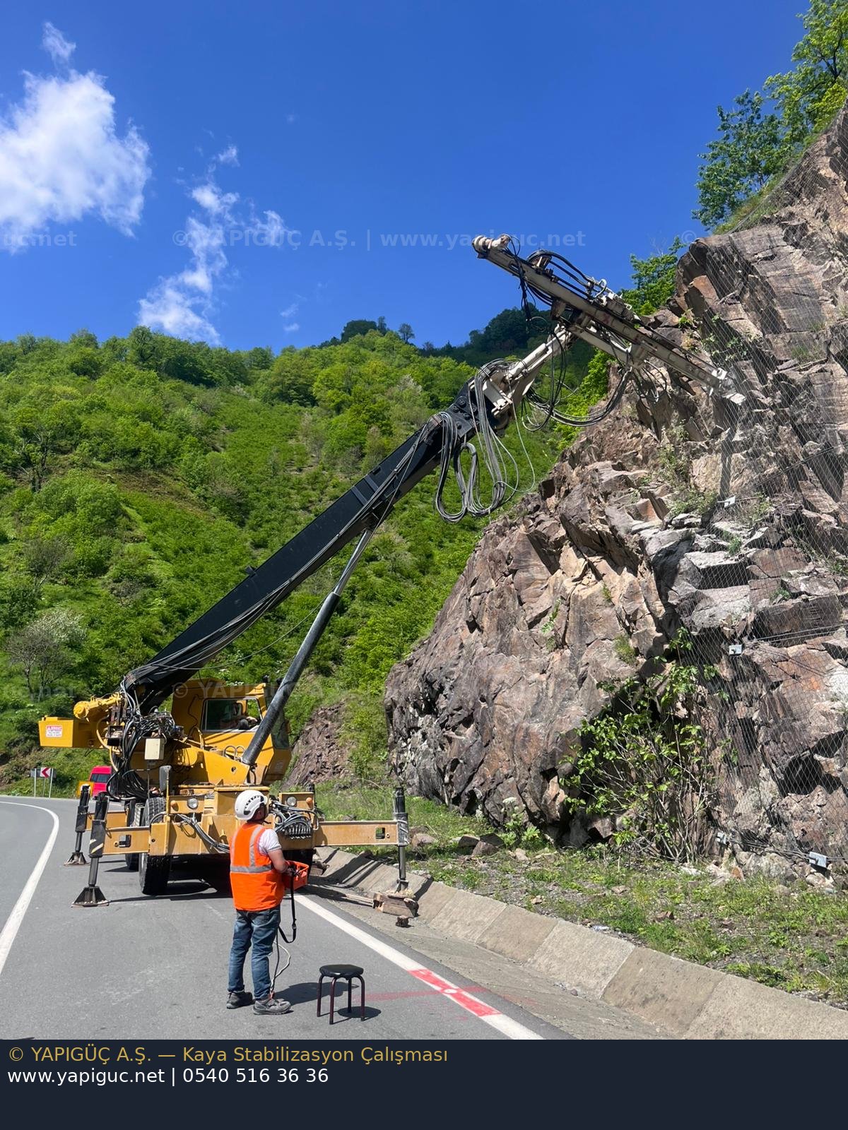 YAPIGÜÇ Kaya Stabilizasyon Çalışması - Tel Kafes ve Ankraj Sistemi